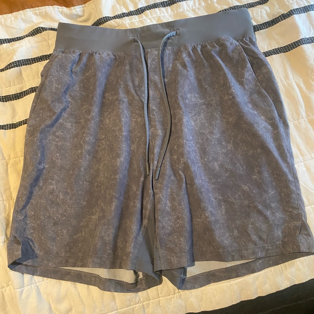 Lululemom THE short